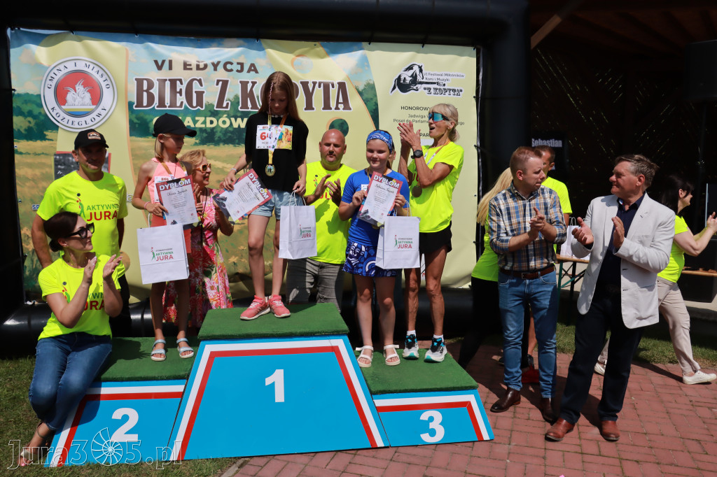 Fotorelacja IV: Dekoracje - Bieg z małego kopytka, młodego galopu, Bieg z Kopyta - Festiwal z Kopyta 2025