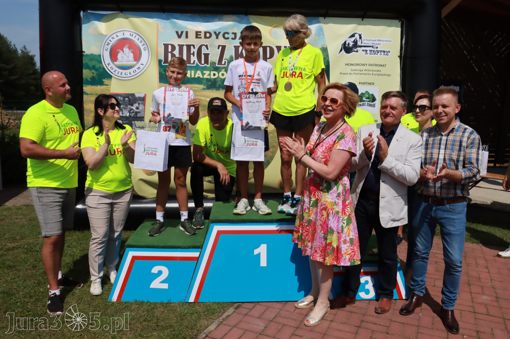 Fotorelacja IV: Dekoracje - Bieg z małego kopytka, młodego galopu, Bieg z Kopyta - Festiwal z Kopyta 2025