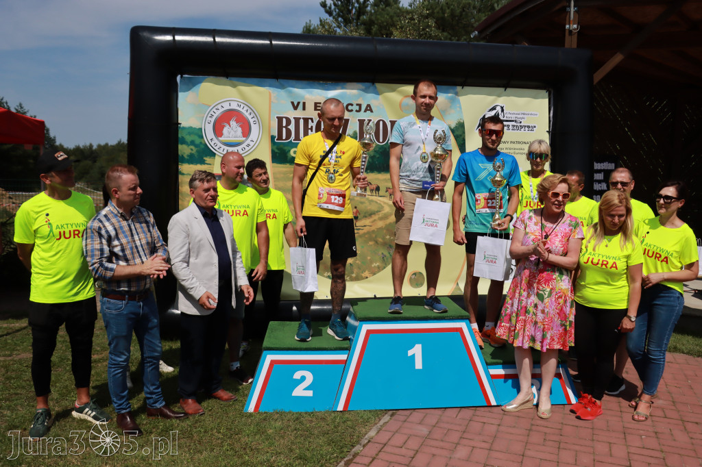 Fotorelacja IV: Dekoracje - Bieg z małego kopytka, młodego galopu, Bieg z Kopyta - Festiwal z Kopyta 2025