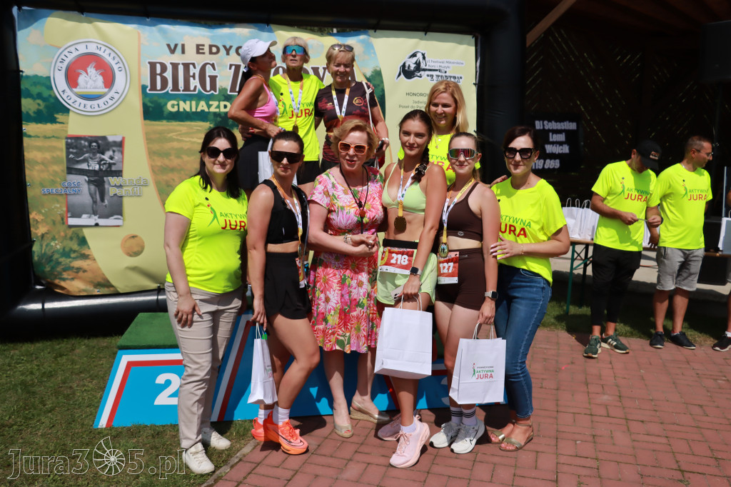 Fotorelacja IV: Dekoracje - Bieg z małego kopytka, młodego galopu, Bieg z Kopyta - Festiwal z Kopyta 2025