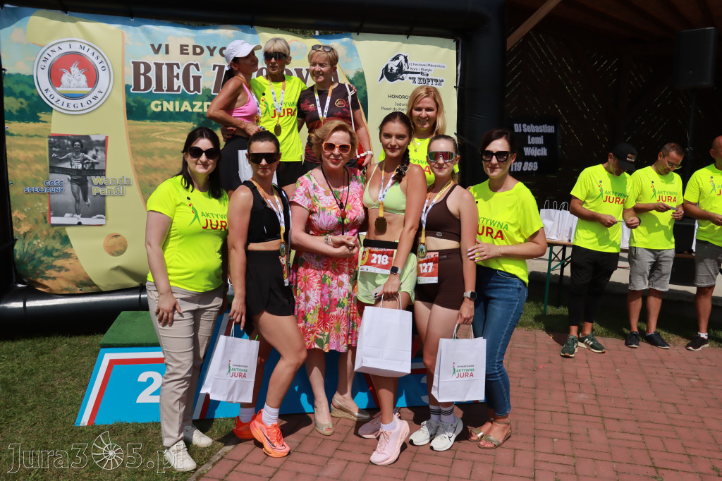 Fotorelacja IV: Dekoracje - Bieg z małego kopytka, młodego galopu, Bieg z Kopyta - Festiwal z Kopyta 2025