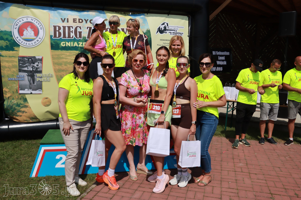 Fotorelacja IV: Dekoracje - Bieg z małego kopytka, młodego galopu, Bieg z Kopyta - Festiwal z Kopyta 2025