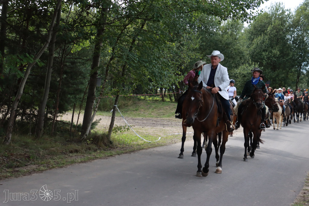 Fotorelacja VI: Parada Konna i MOTO LEGENDY - Festiwal z Kopyta w Gniazdowie