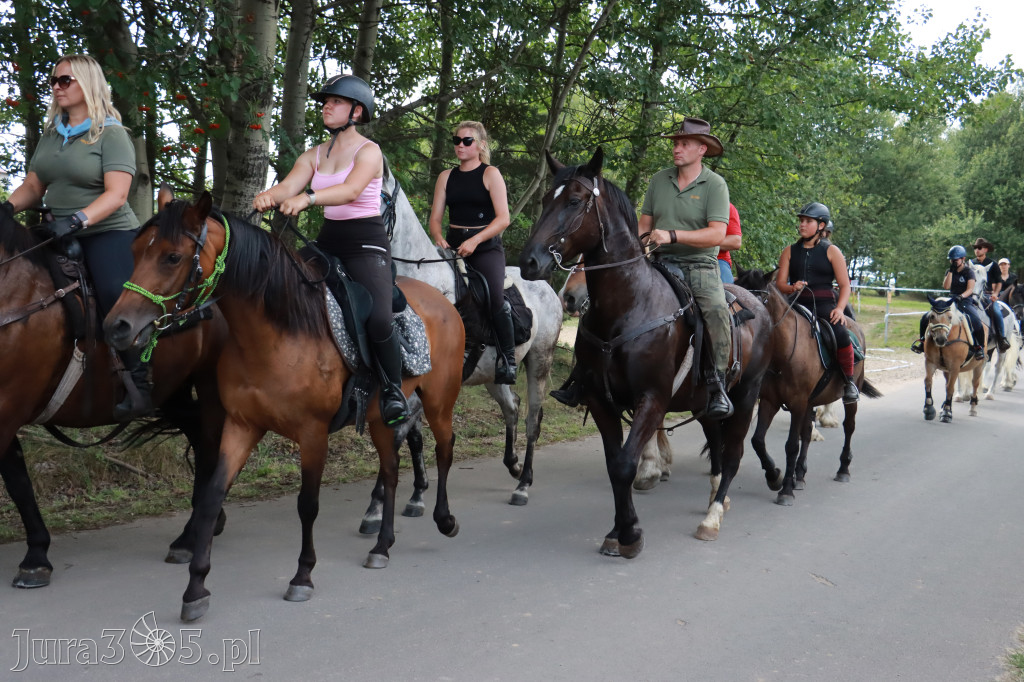 Fotorelacja VI: Parada Konna i MOTO LEGENDY - Festiwal z Kopyta w Gniazdowie