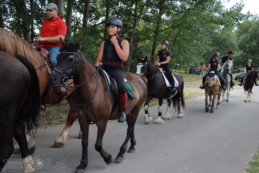 Fotorelacja VI: Parada Konna i MOTO LEGENDY - Festiwal z Kopyta w Gniazdowie