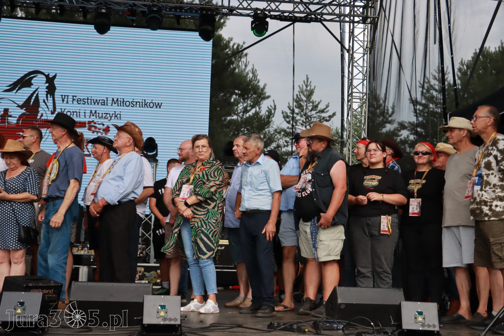 Fotorelacja VIII: Ogłoszenie wyników konkursu MOTO LEGENDY - Festiwal z Kopyta w Gniazdowie