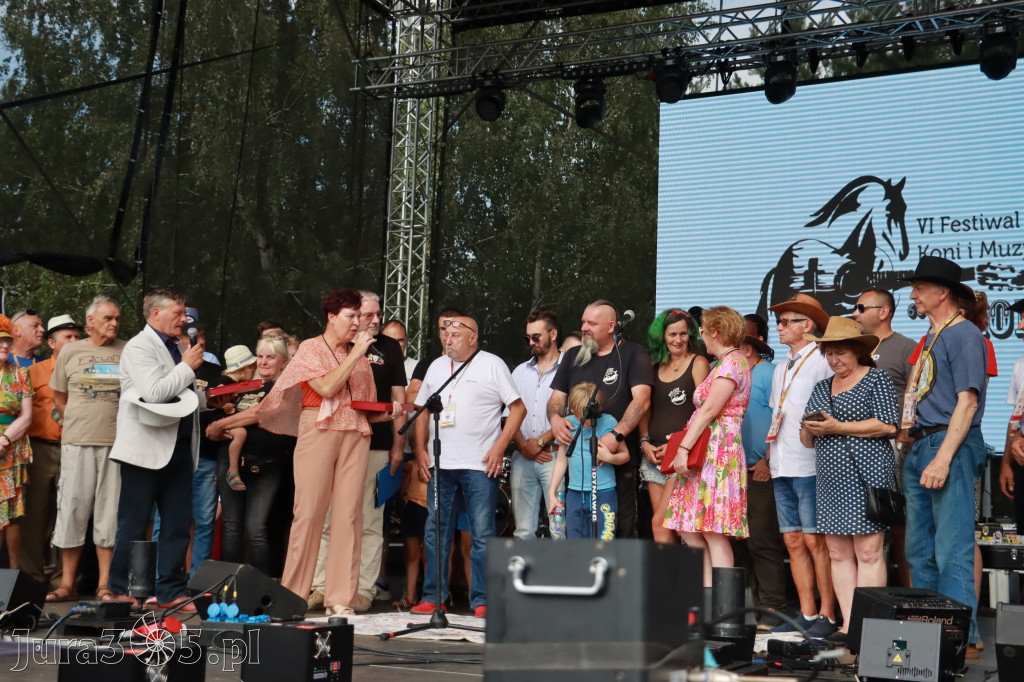 Fotorelacja VIII: Ogłoszenie wyników konkursu MOTO LEGENDY - Festiwal z Kopyta w Gniazdowie