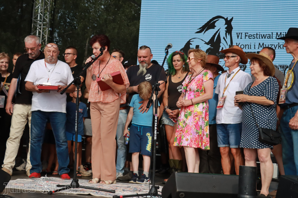 Fotorelacja VIII: Ogłoszenie wyników konkursu MOTO LEGENDY - Festiwal z Kopyta w Gniazdowie