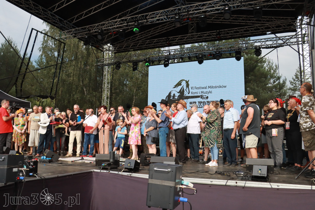 Fotorelacja VIII: Ogłoszenie wyników konkursu MOTO LEGENDY - Festiwal z Kopyta w Gniazdowie