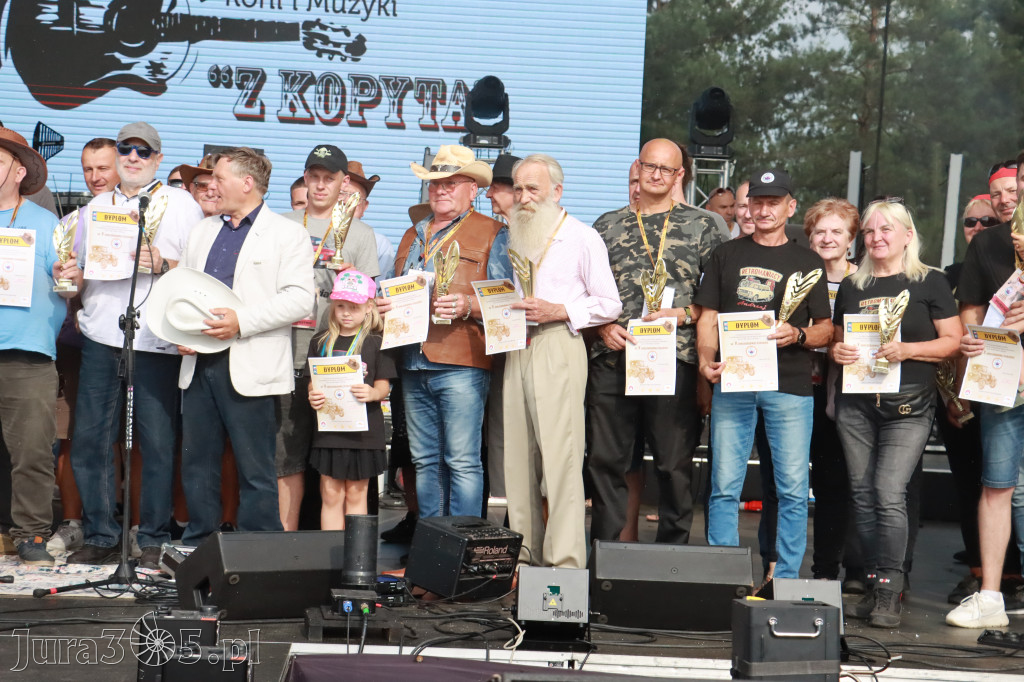 Fotorelacja VIII: Ogłoszenie wyników konkursu MOTO LEGENDY - Festiwal z Kopyta w Gniazdowie