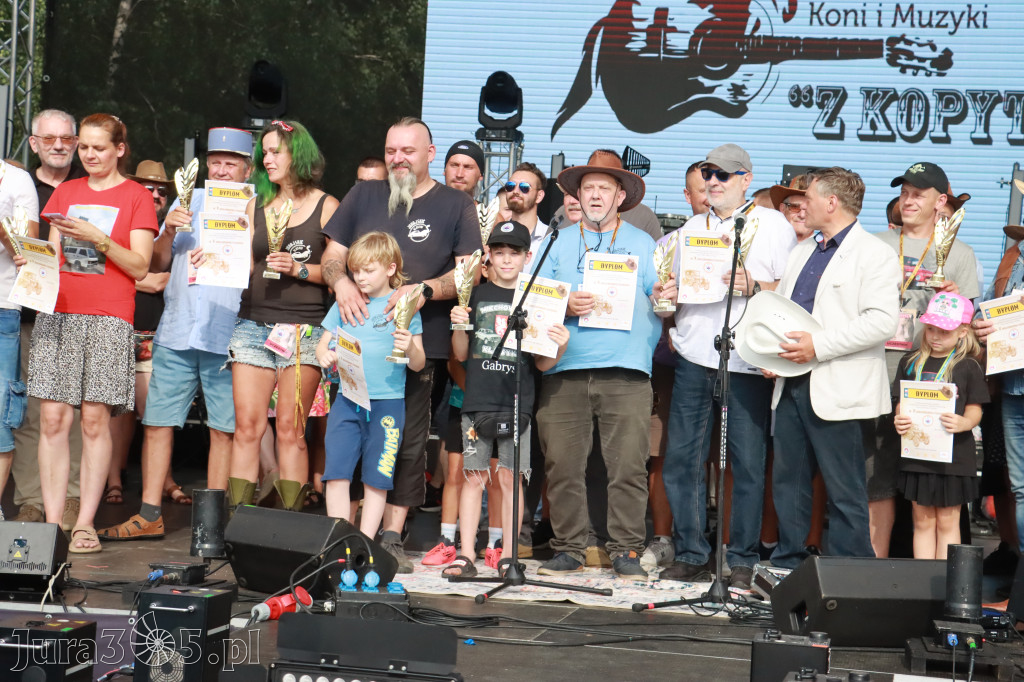 Fotorelacja VIII: Ogłoszenie wyników konkursu MOTO LEGENDY - Festiwal z Kopyta w Gniazdowie