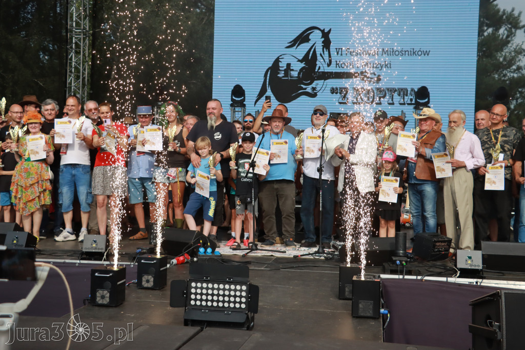 Fotorelacja VIII: Ogłoszenie wyników konkursu MOTO LEGENDY - Festiwal z Kopyta w Gniazdowie