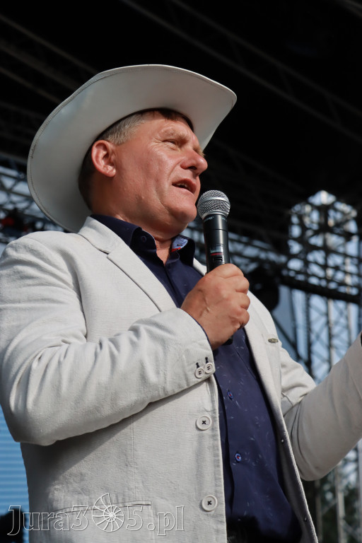 Fotorelacja IX: Występ Mai Boguckiej i zespołu Droga na Ostrołękę - Festiwal z Kopyta w Gniazdowie