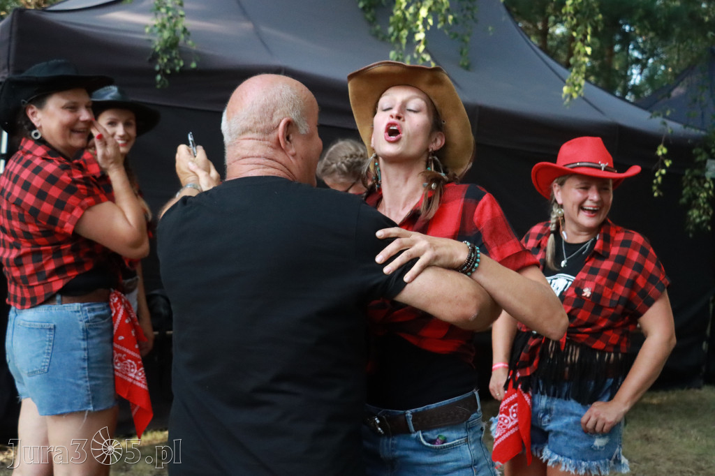 Fotorelacja X: Niebiańskie Kowbojki - Festiwal z Kopyta w Gniazdowie