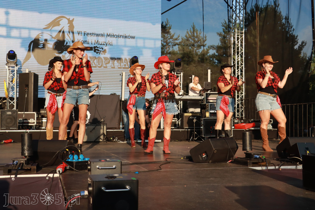 Fotorelacja X: Niebiańskie Kowbojki - Festiwal z Kopyta w Gniazdowie
