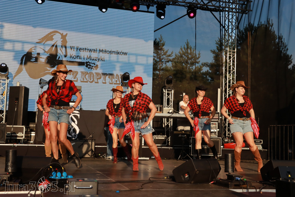 Fotorelacja X: Niebiańskie Kowbojki - Festiwal z Kopyta w Gniazdowie