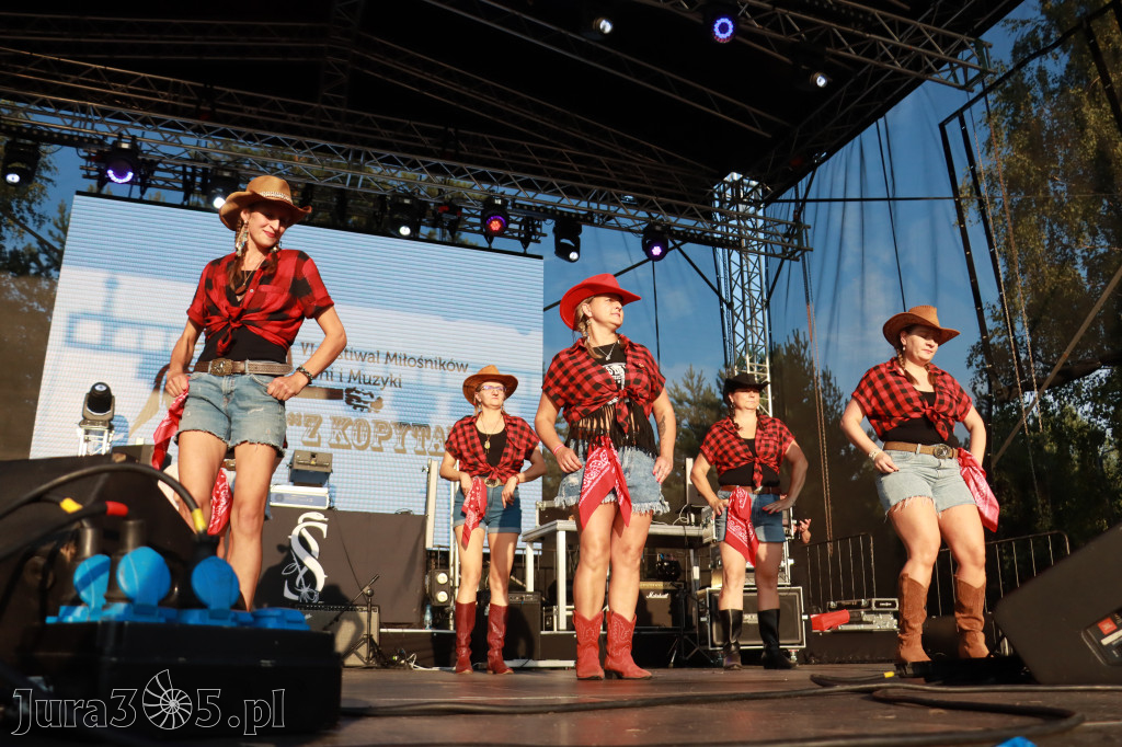 Fotorelacja X: Niebiańskie Kowbojki - Festiwal z Kopyta w Gniazdowie