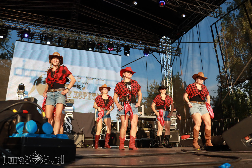 Fotorelacja X: Niebiańskie Kowbojki - Festiwal z Kopyta w Gniazdowie