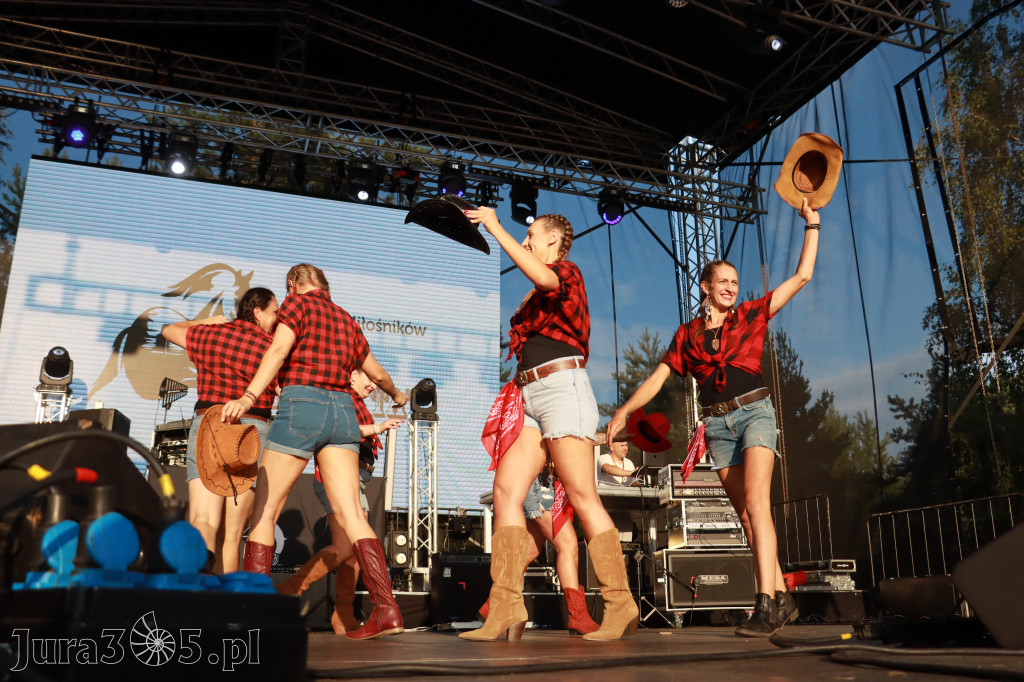 Fotorelacja X: Niebiańskie Kowbojki - Festiwal z Kopyta w Gniazdowie