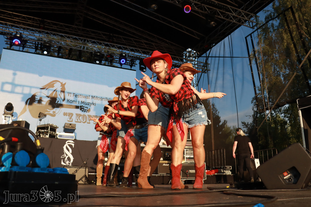 Fotorelacja X: Niebiańskie Kowbojki - Festiwal z Kopyta w Gniazdowie