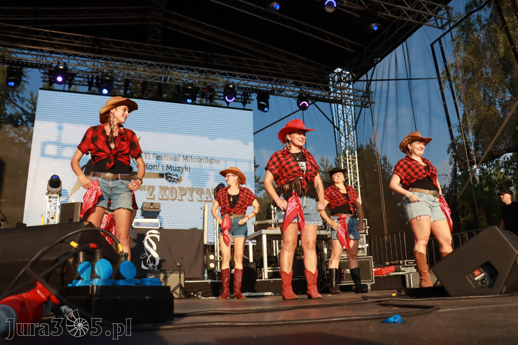Fotorelacja X: Niebiańskie Kowbojki - Festiwal z Kopyta w Gniazdowie