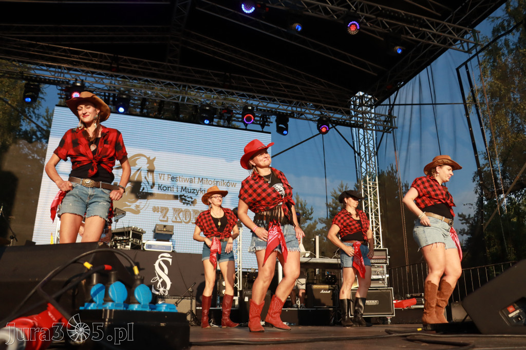 Fotorelacja X: Niebiańskie Kowbojki - Festiwal z Kopyta w Gniazdowie