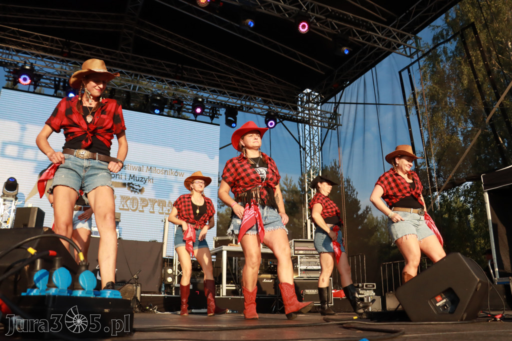 Fotorelacja X: Niebiańskie Kowbojki - Festiwal z Kopyta w Gniazdowie