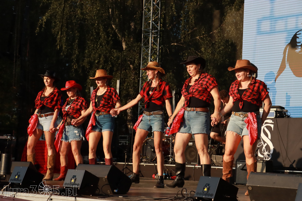 Fotorelacja X: Niebiańskie Kowbojki - Festiwal z Kopyta w Gniazdowie