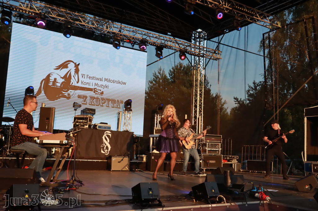 Fotorelacja XI: Koncert Alicja Boncol i KoAlicja - Festiwal z Kopyta w Gniazdowie