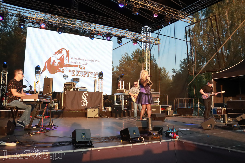 Fotorelacja XI: Koncert Alicja Boncol i KoAlicja - Festiwal z Kopyta w Gniazdowie