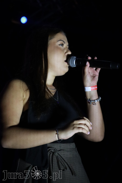 Fotorelacja XIII: Julia Tkacz solo i ze Smolastym - Festiwal z Kopyta w Gniazdowie