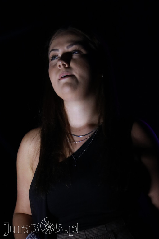 Fotorelacja XIII: Julia Tkacz solo i ze Smolastym - Festiwal z Kopyta w Gniazdowie