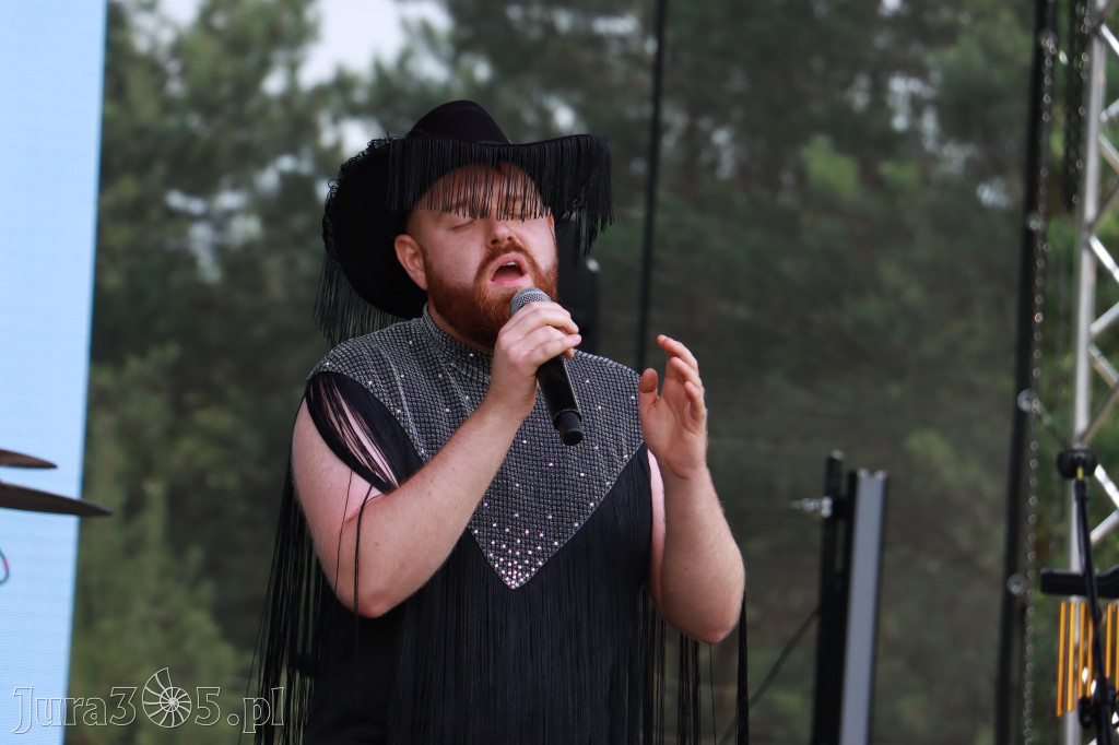 Fotorelacja XVI: Rozpoczęcie drugiego dnia Festiwalu z Kopyta - Ogólnopolski Konkursu COUNTRY STARS - soliści.