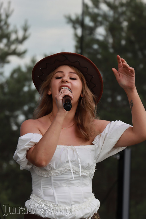 Fotorelacja XVI: Rozpoczęcie drugiego dnia Festiwalu z Kopyta - Ogólnopolski Konkursu COUNTRY STARS - soliści.