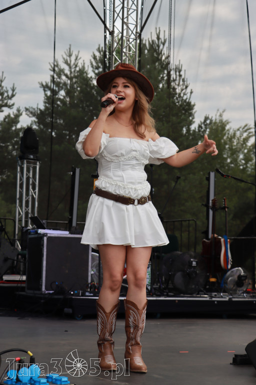 Fotorelacja XVI: Rozpoczęcie drugiego dnia Festiwalu z Kopyta - Ogólnopolski Konkursu COUNTRY STARS - soliści.