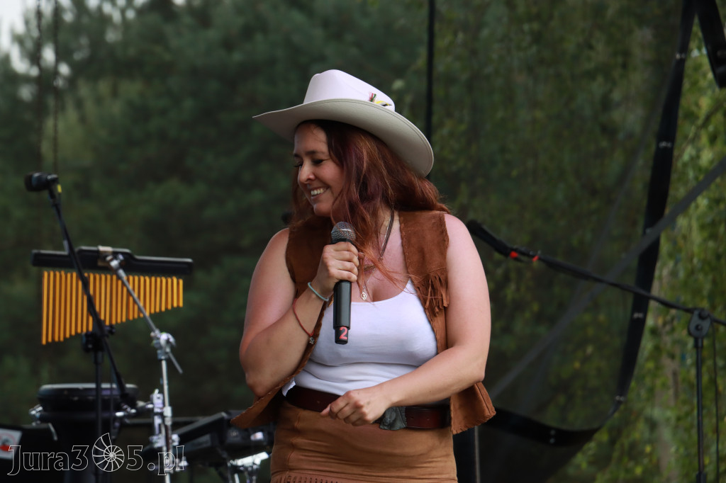 Fotorelacja XVI: Rozpoczęcie drugiego dnia Festiwalu z Kopyta - Ogólnopolski Konkursu COUNTRY STARS - soliści.
