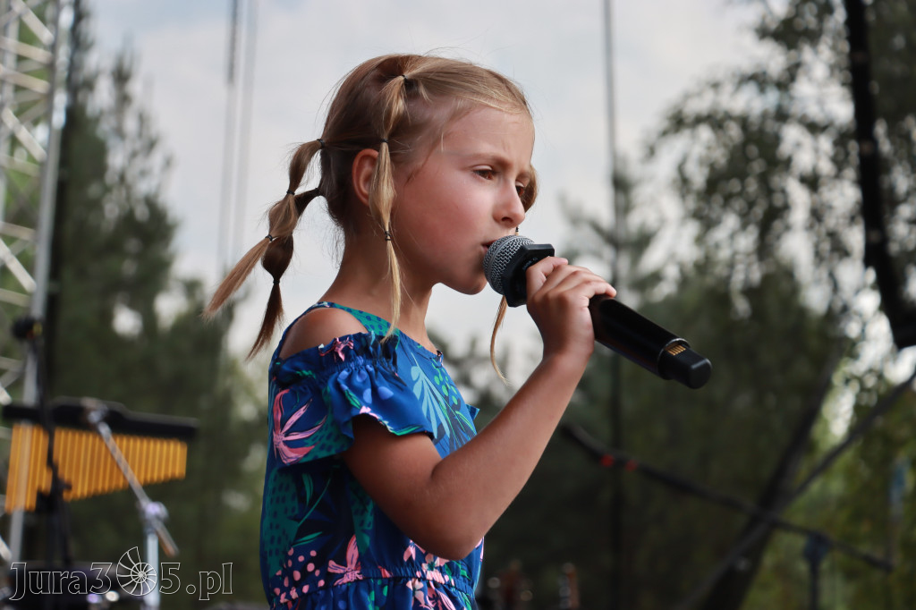 Fotorelacji XVIII: Taniec, muzyka i śpiew na Festiwalu z Kopyta w Gniazdowie