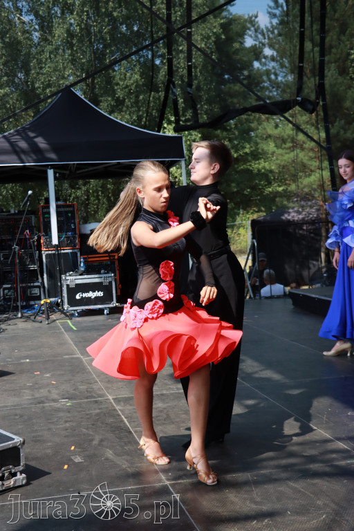 Fotorelacji XVIII: Taniec, muzyka i śpiew na Festiwalu z Kopyta w Gniazdowie