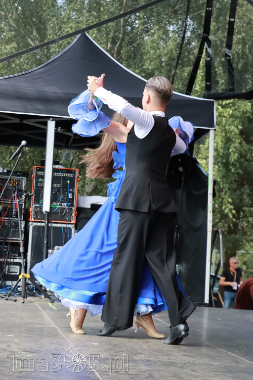 Fotorelacji XVIII: Taniec, muzyka i śpiew na Festiwalu z Kopyta w Gniazdowie