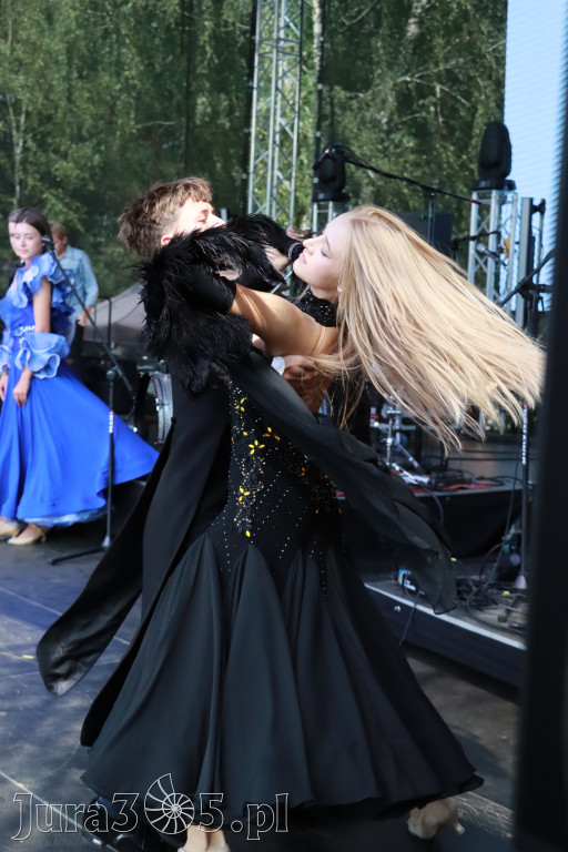 Fotorelacji XVIII: Taniec, muzyka i śpiew na Festiwalu z Kopyta w Gniazdowie