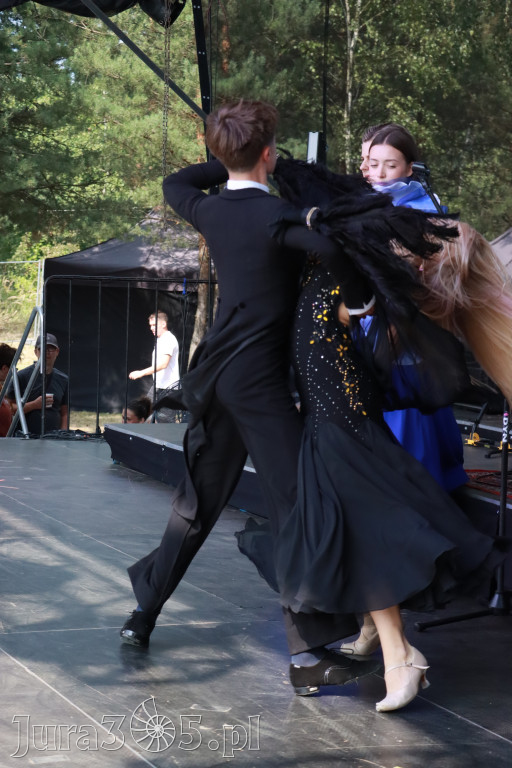 Fotorelacji XVIII: Taniec, muzyka i śpiew na Festiwalu z Kopyta w Gniazdowie