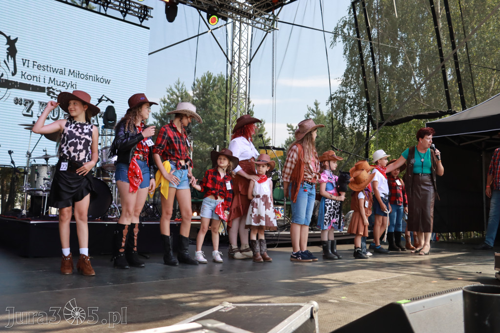 Fotorelacja XIX: Konkurs na strój w stylu Country - Festiwal z Kopyta w Gniazdowie
