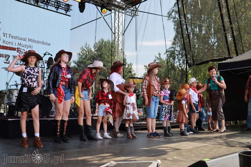 Fotorelacja XIX: Konkurs na strój w stylu Country - Festiwal z Kopyta w Gniazdowie