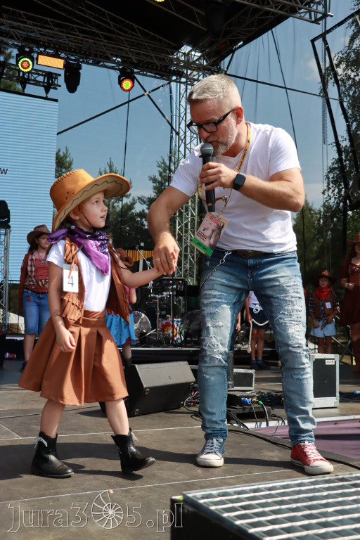 Fotorelacja XIX: Konkurs na strój w stylu Country - Festiwal z Kopyta w Gniazdowie