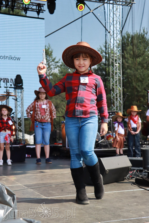 Fotorelacja XIX: Konkurs na strój w stylu Country - Festiwal z Kopyta w Gniazdowie