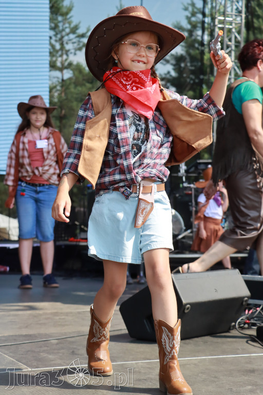 Fotorelacja XIX: Konkurs na strój w stylu Country - Festiwal z Kopyta w Gniazdowie