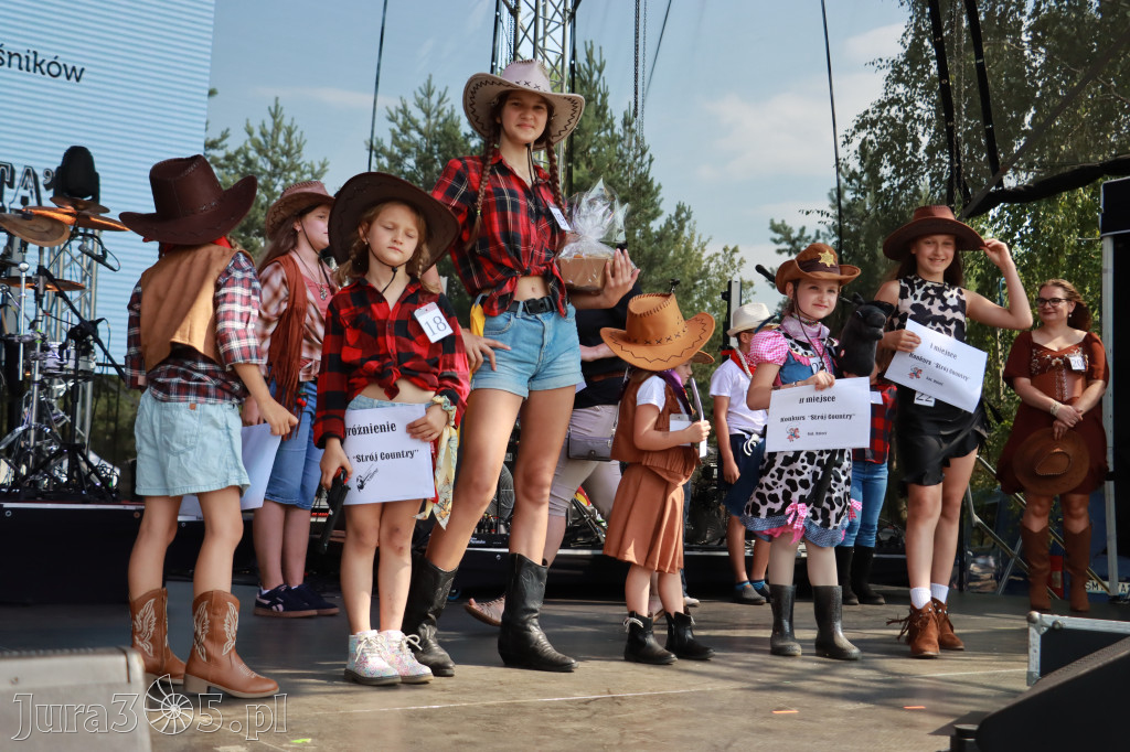 Fotorelacja XIX: Konkurs na strój w stylu Country - Festiwal z Kopyta w Gniazdowie
