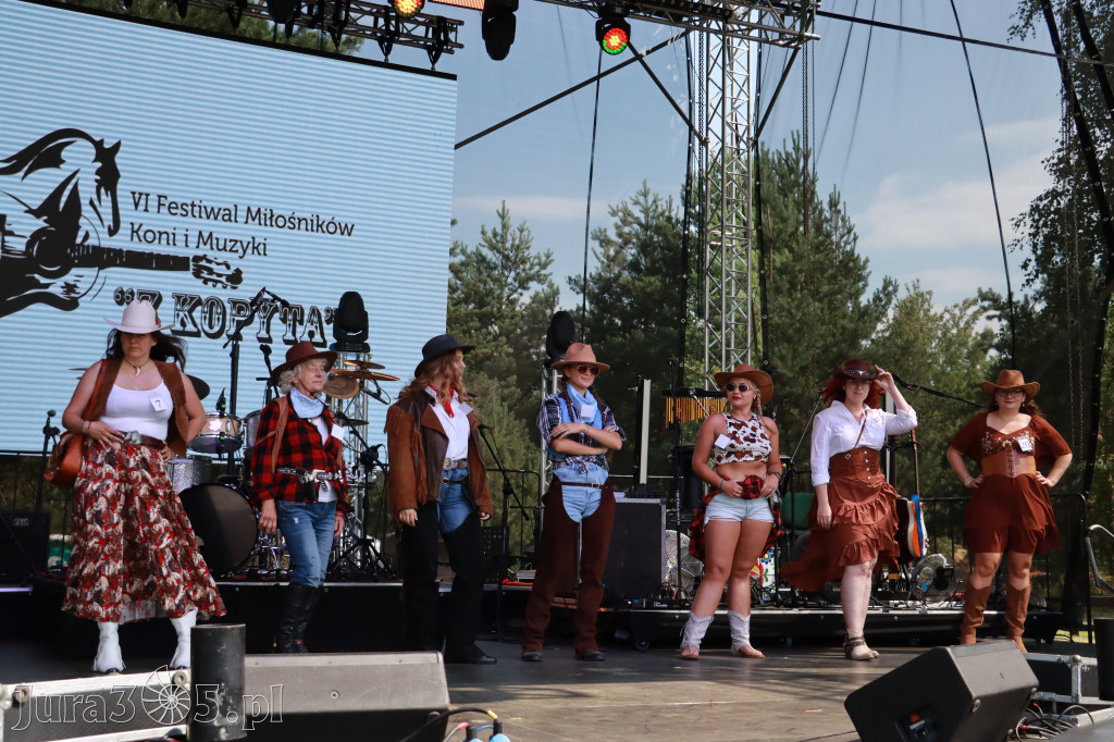 Fotorelacja XIX: Konkurs na strój w stylu Country - Festiwal z Kopyta w Gniazdowie
