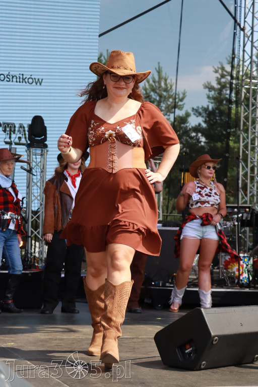 Fotorelacja XIX: Konkurs na strój w stylu Country - Festiwal z Kopyta w Gniazdowie