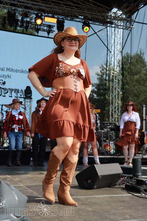 Fotorelacja XIX: Konkurs na strój w stylu Country - Festiwal z Kopyta w Gniazdowie